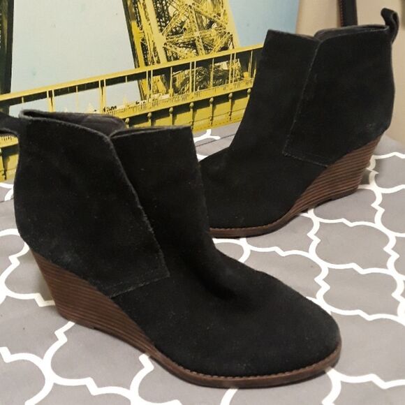 LuckyBrand wedge heels sz.7 M /37 - Picture 1 of 5